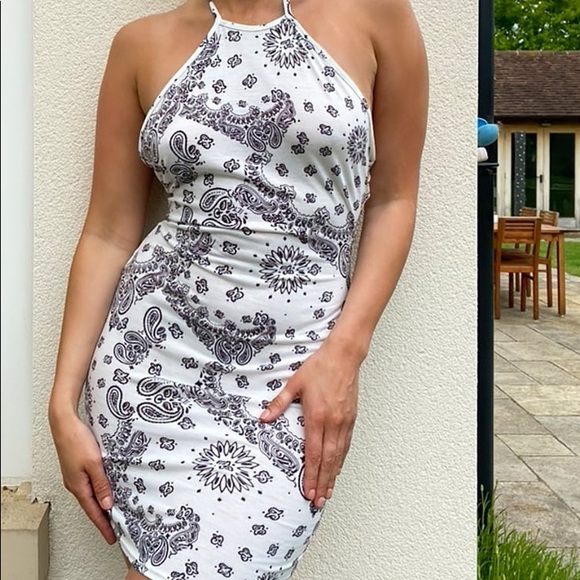 PrettyLittleThing Dresses & Skirts - White Bandana Print Halterneck Bodycon Dress